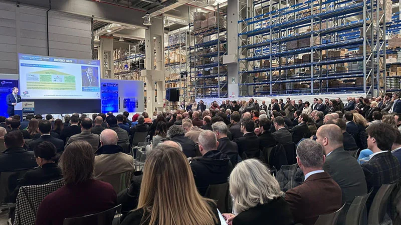 GRUPPO FARVIMA MEDICINALI : PER LA FARMACIA MODERNA PARTNERSHIP FONDAMENTALE